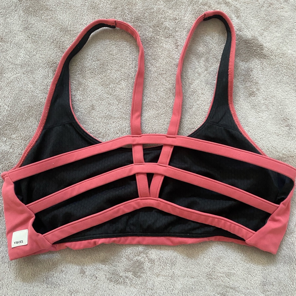 Vuori Yosemite Sports Bra - Picture 2 of 2